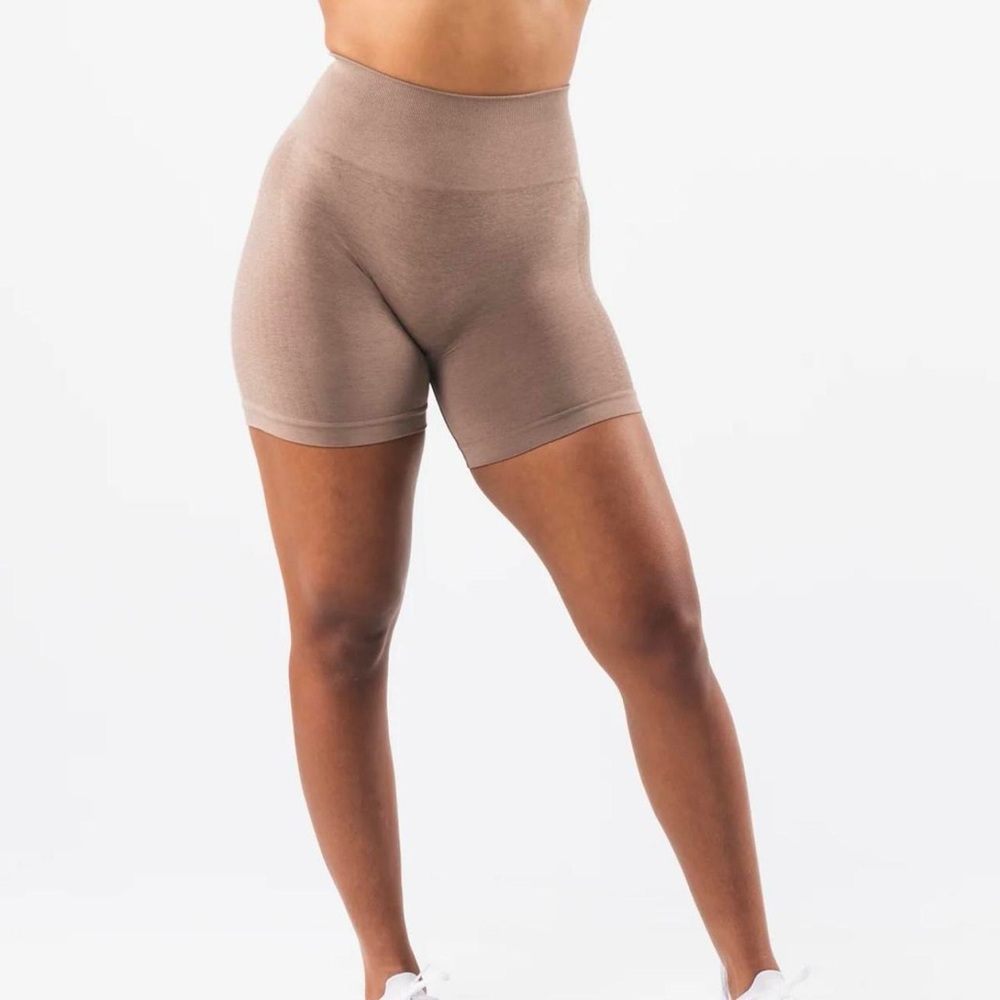 Alphalete Amplify Contour Shorts